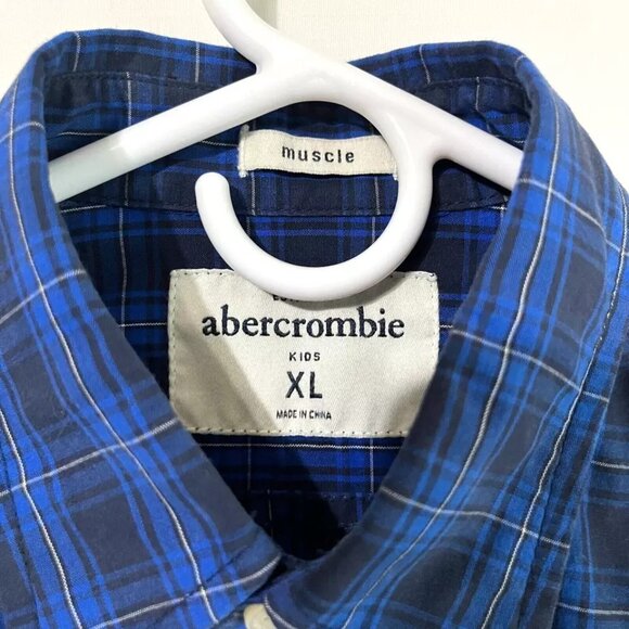 Abercrombie Fitch Boys Shirt Extra Large Long Sleeves Button Up Blue Black Plaid - Picture 2 of 3